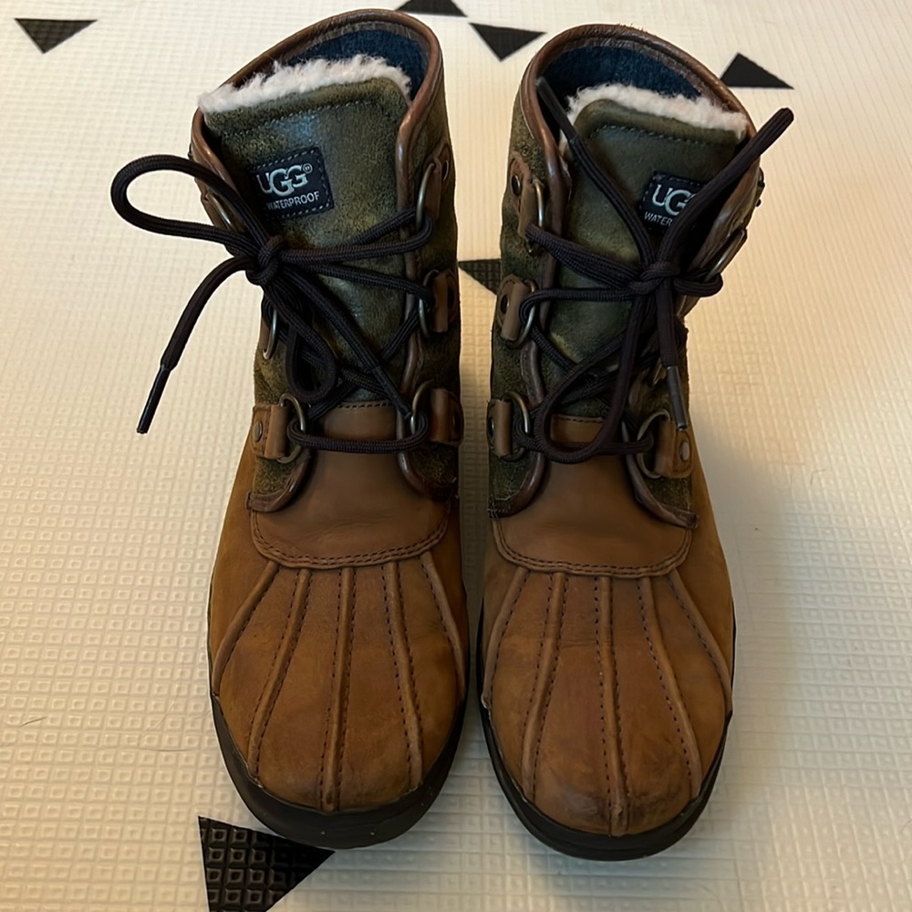 Ugg Cecile Duck Boots